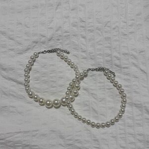 Urban Outfitters Pearl Chocker